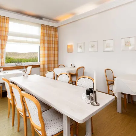 Haus Koebesine 10 Otel Juist